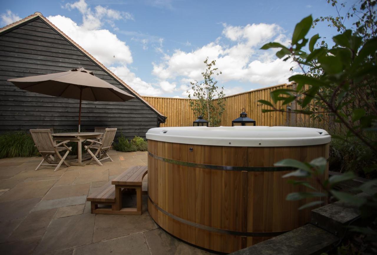 Channels Retreat Chelmsford Exterior foto